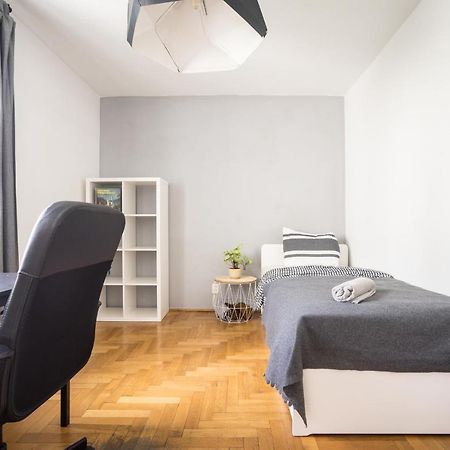 Oomph Warsaw Central 3-Bedroom Flat Eksteriør billede